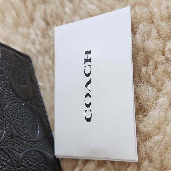 NWOT Coach Men's Black Leather Embossed Signature Bifold Wallet 🖤🎁 - Picture 11 of 14
